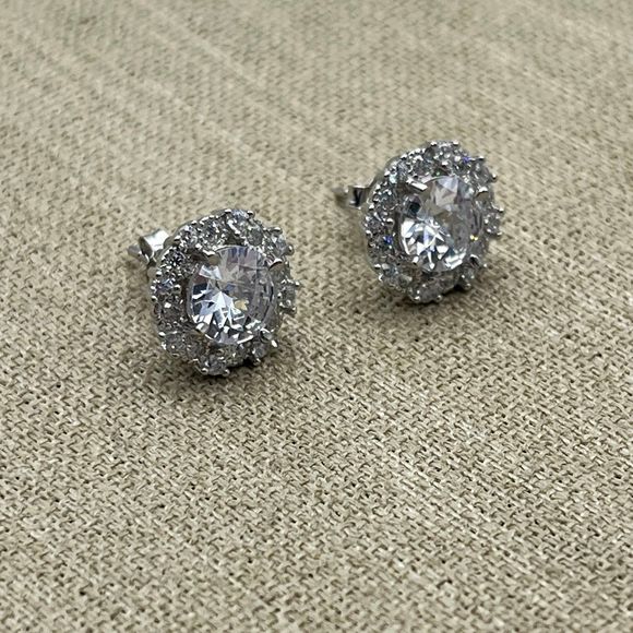 HAN 925 small sparkly stud Sterling Silver earrings - Picture 5 of 7